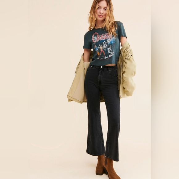 ROLLA'S Denim - Rolla's Eastcoast Crop Flare Jeans Size 27